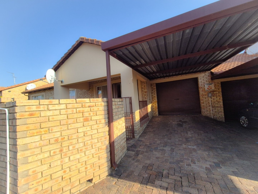 3 Bedroom Property for Sale in Sasolburg Ext 11 Free State